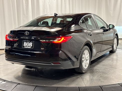Used 2025 Toyota Camry LE FWD image 8