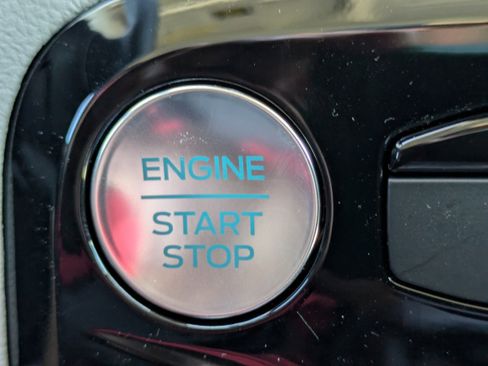 New 2026 Ford Escape SE FWD image 33