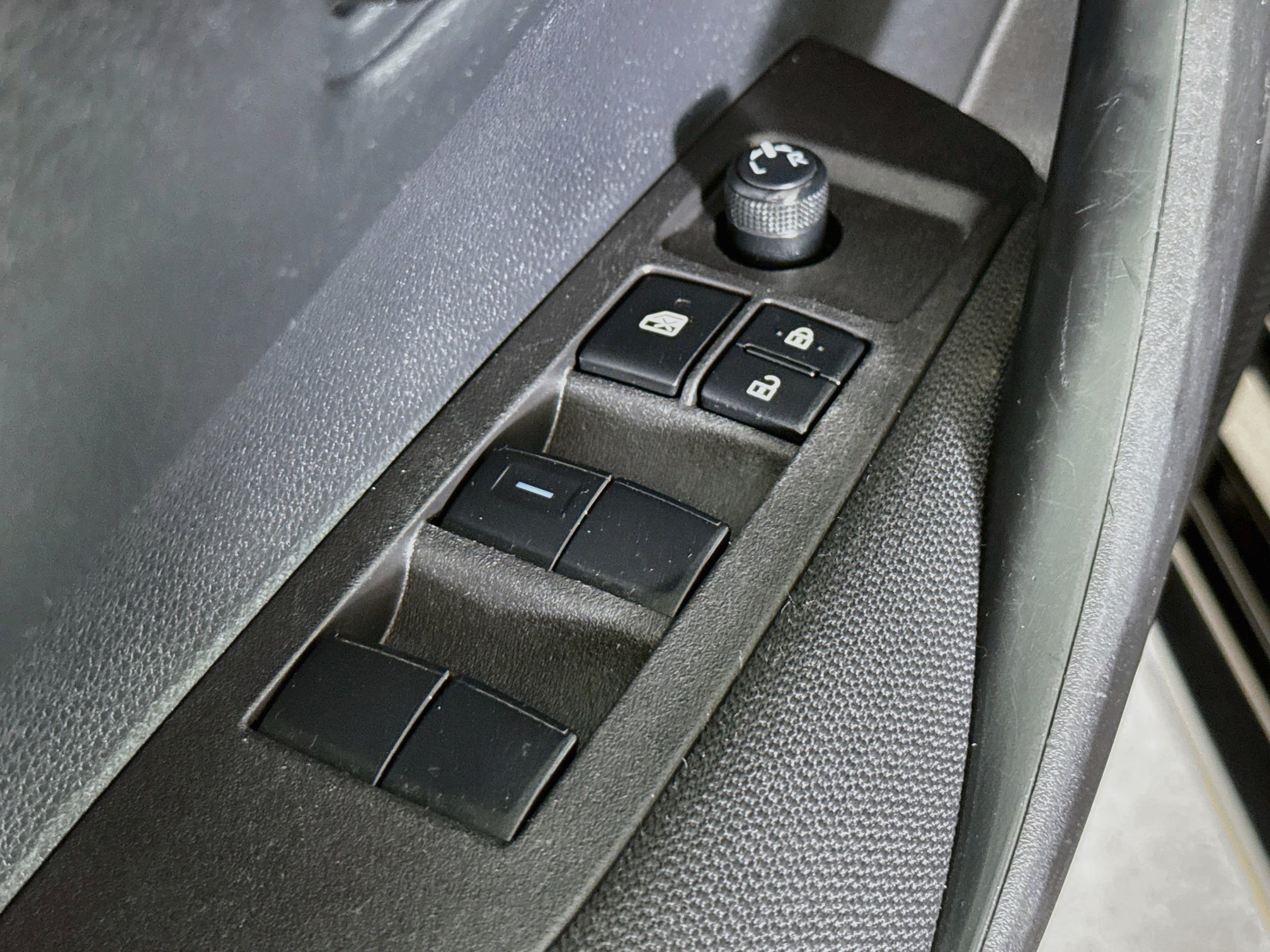 Used 2024 Toyota Corolla LE FWD image 20