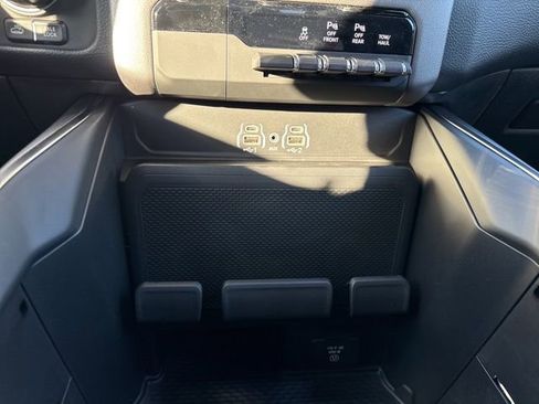 New 2026 RAM 1500 Lone Star AWD/4WD image 37