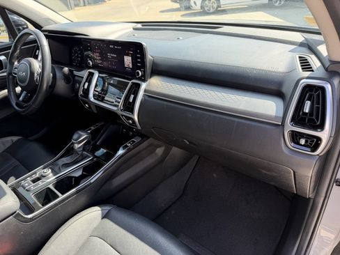 Used 2023 Kia Sorento SX FWD image 27