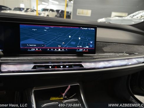 Used 2024 BMW i7 M70 w/ Executive Package image 31
