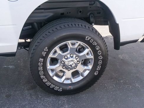 Used 2024 RAM 2500 Laramie AWD/4WD image 43