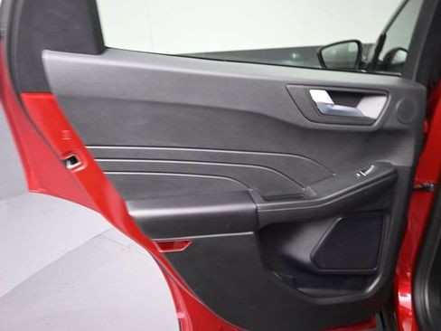 Certified 2025 Ford Escape SE w/ PHEV Premium Package FWD image 24