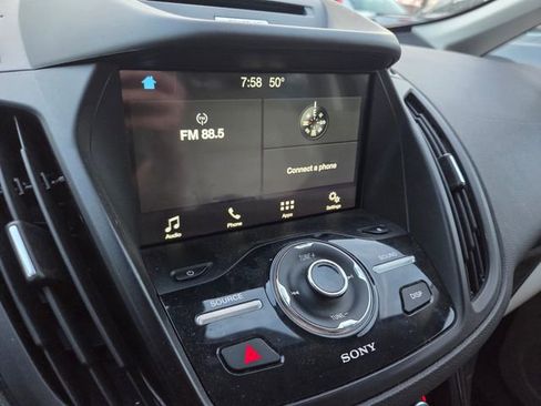 Used 2017 Ford C-MAX Energi Titanium image 11