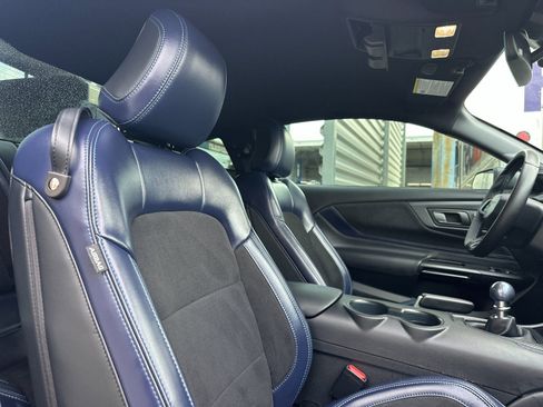 Used 2025 Ford Mustang Dark Horse RWD image 18