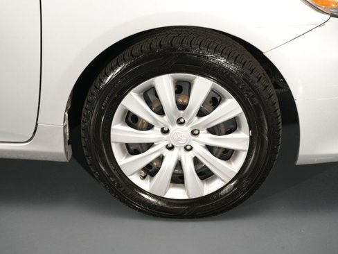 Used 2013 Toyota Corolla LE FWD image 28