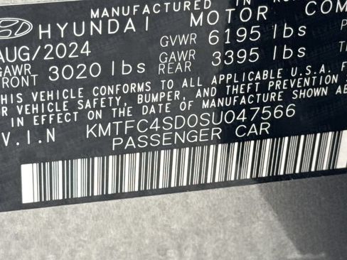 Used 2025 Genesis G90 3.5T AWD/4WD image 35