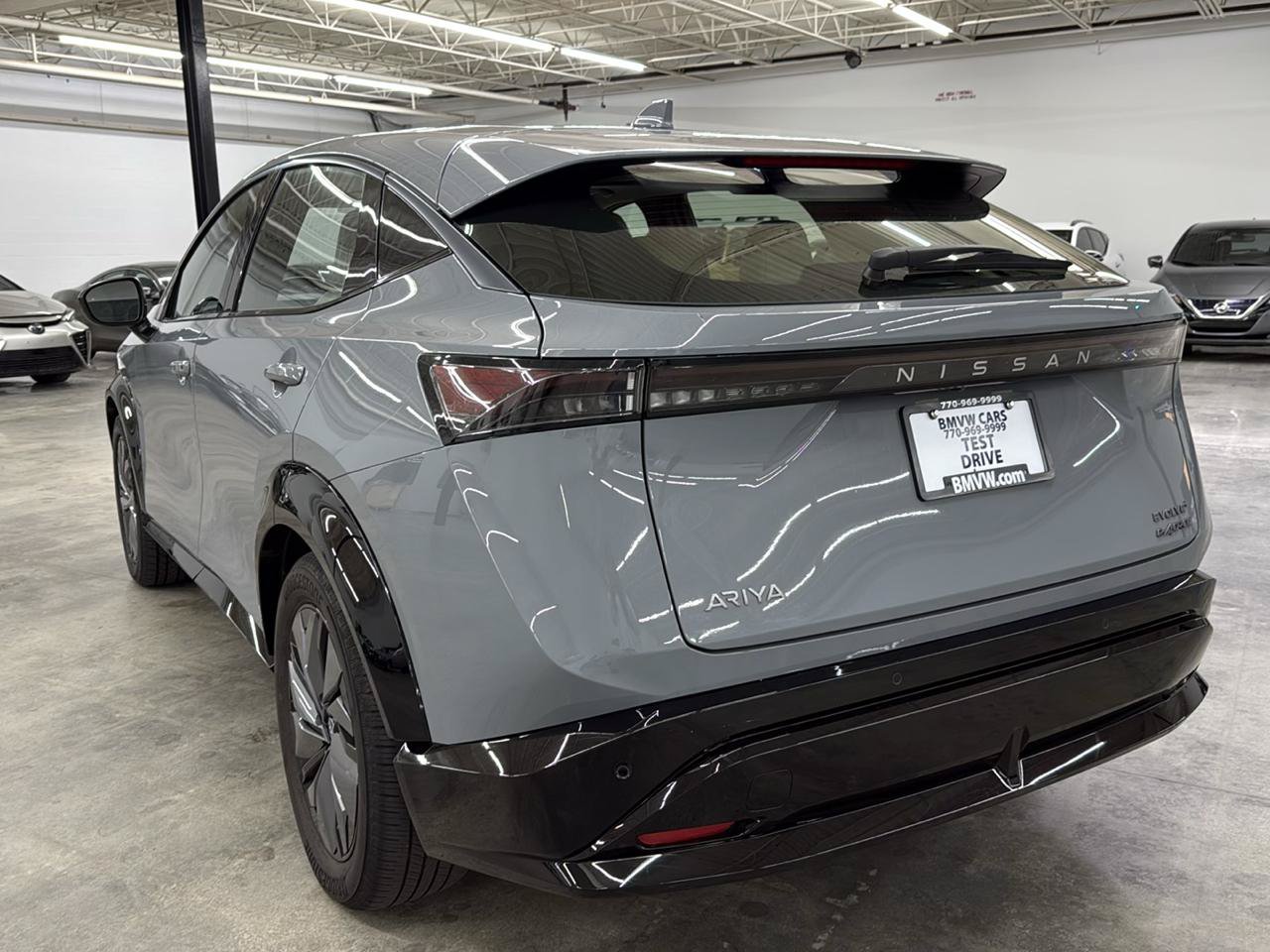 Used 2024 Nissan Ariya AWD image 9