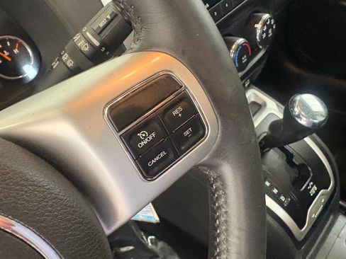 Used 2017 Jeep Compass High Altitude image 19