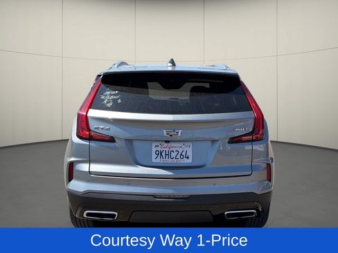 Used 2024 Cadillac XT4 Premium Luxury FWD image 8
