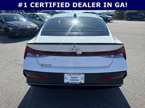 Certified 2025 Hyundai Elantra Sport image 6