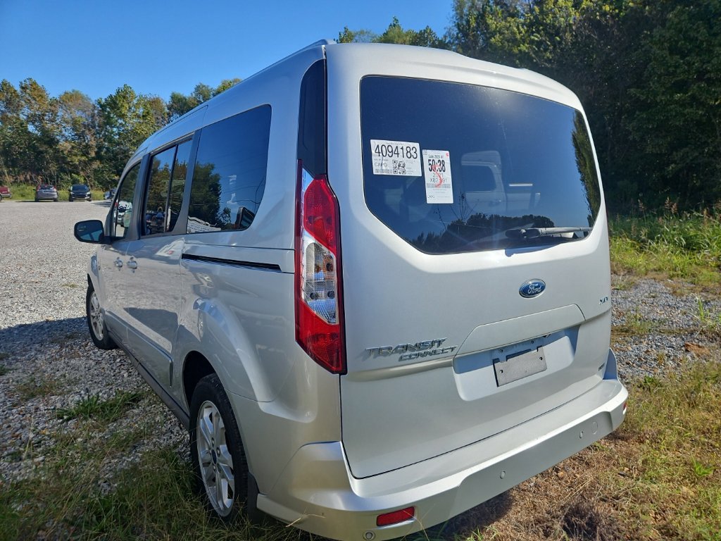 Used 2021 Ford Transit Connect XLT FWD image 2