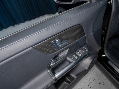 New 2025 Mercedes-Benz GLA 250 image 11