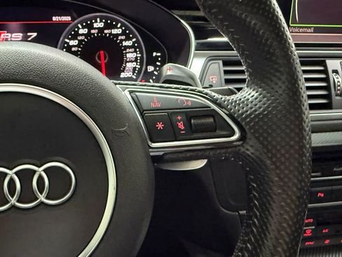 Used 2016 Audi RS 7 Prestige w/ RS 7 Dynamic Package image 31
