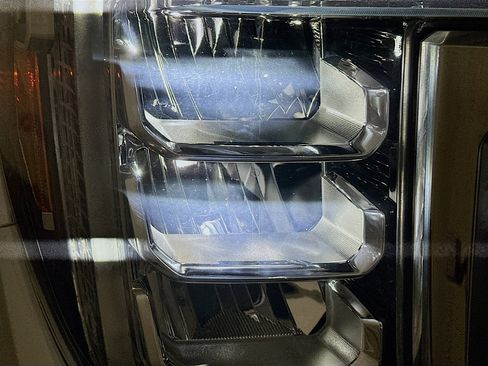 Used 2020 GMC Sierra 2500 Denali w/ Denali Ultimate Package image 9