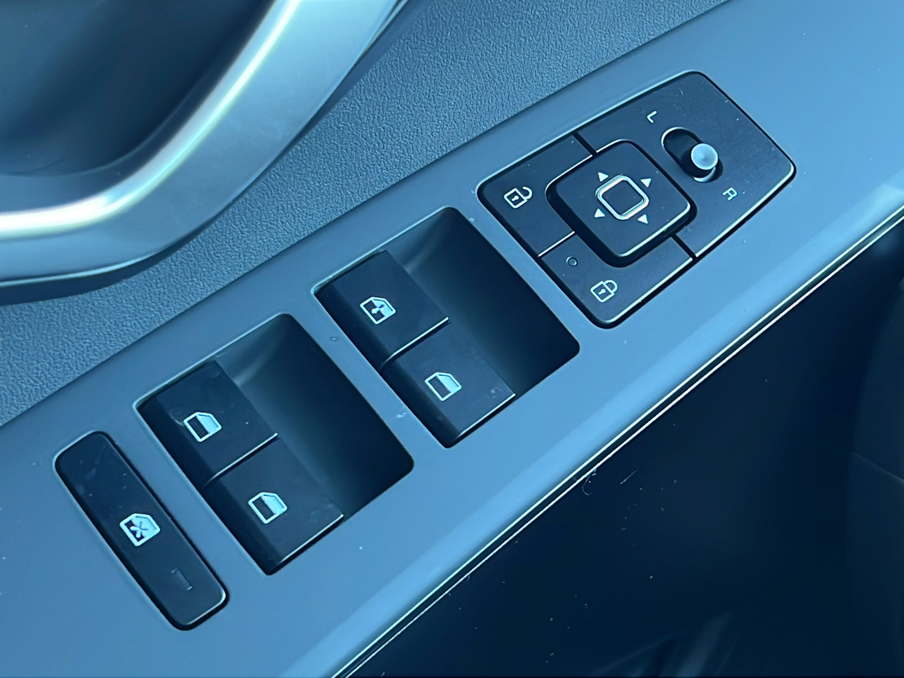 New 2026 Kia Niro LX FWD image 17