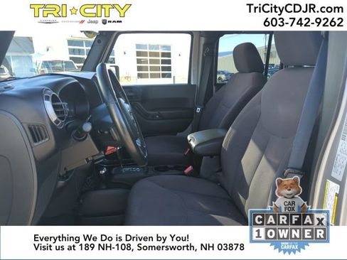 Used 2015 Jeep Wrangler Unlimited Sport w/ Quick Order Package 24S image 17