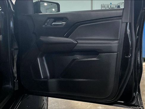 Used 2024 GMC Canyon Elevation w/ Convenience Package image 12