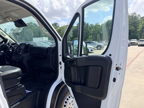 Used 2023 RAM ProMaster 2500 FWD image 16