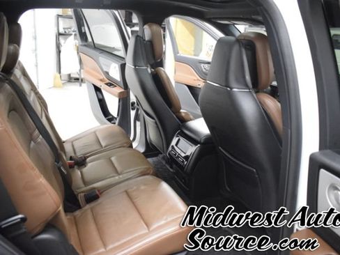 Used 2020 Lincoln Aviator Reserve w/ Equipment Group 202A AWD/4WD image 17