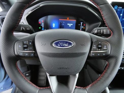 Certified 2025 Ford Escape ST-Line w/ Tech Pack #1 AWD/4WD image 22