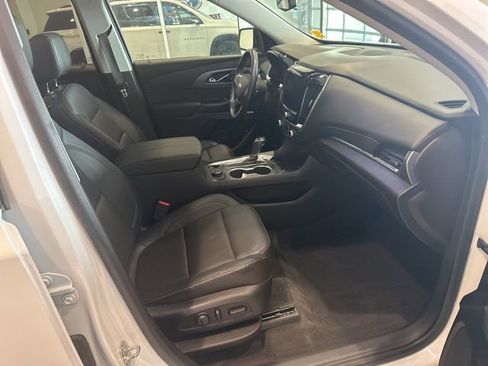 Used 2020 Chevrolet Traverse Premier w/ Redline Edition FWD image 11