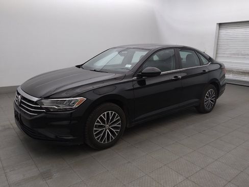 Used 2020 Volkswagen Jetta SE FWD image 2