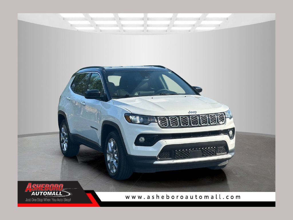 Used 2025 Jeep Compass Limited AWD/4WD image 1