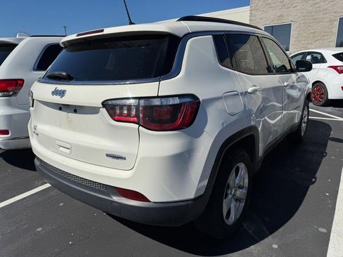 Used 2019 Jeep Compass Latitude w/ Cold Weather Group image 4