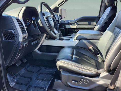 Used 2018 Ford F150 Lariat image 13