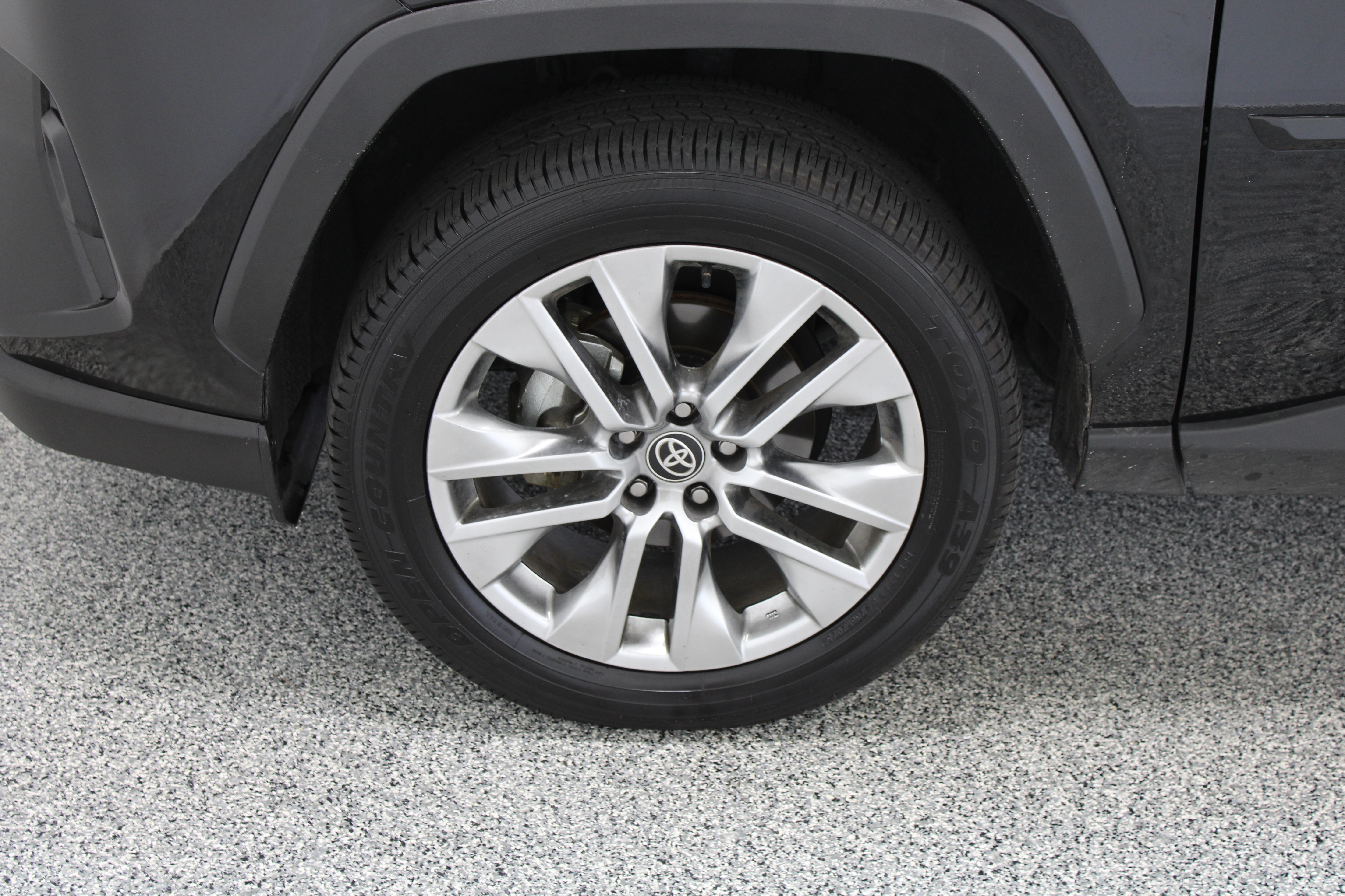 Used 2025 Toyota RAV4 Limited FWD image 11