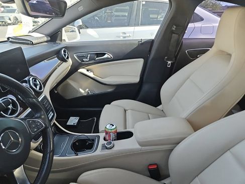 Used 2018 Mercedes-Benz CLA 250 image 5
