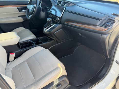Used 2017 Honda CR-V Touring image 13