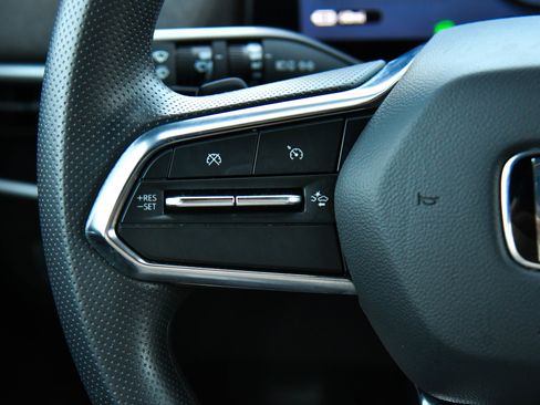 Used 2024 Honda Prologue EX image 34