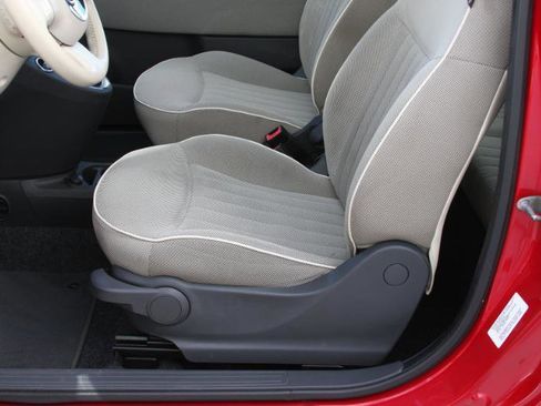 Used 2012 FIAT 500 Lounge w/ Convenience Group image 11