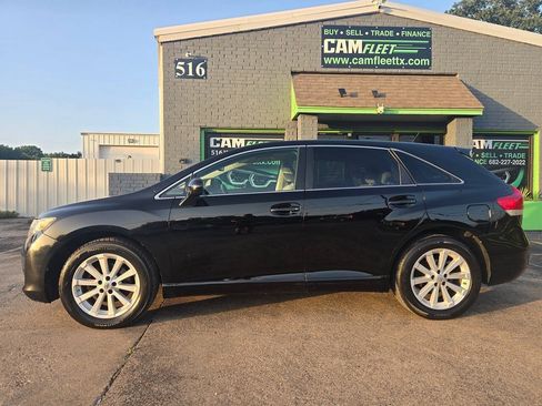 Used 2012 Toyota Venza LE FWD image 7