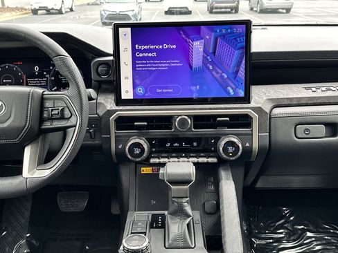 Certified 2025 Toyota Tacoma Limited AWD/4WD image 30