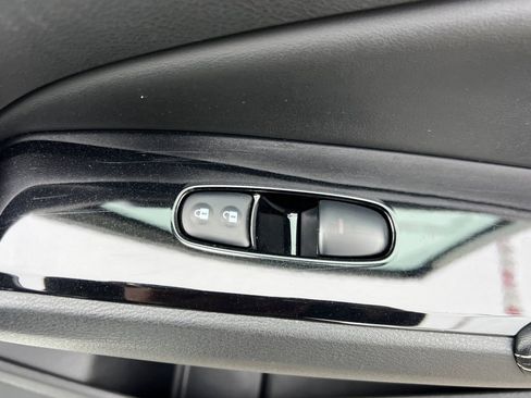 Certified 2023 Nissan Altima 2.5 SV image 18