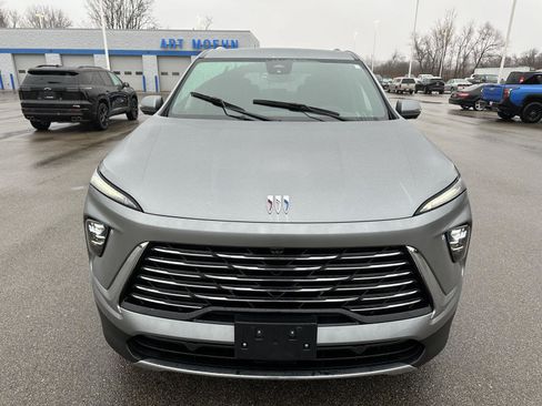 Used 2025 Buick Enclave Preferred image 12