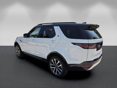 Used 2025 Land Rover Discovery Dynamic SE AWD/4WD image 6