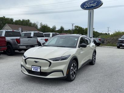 New 2025 Ford Mustang Mach-E Select w/ Comfort Package Lite