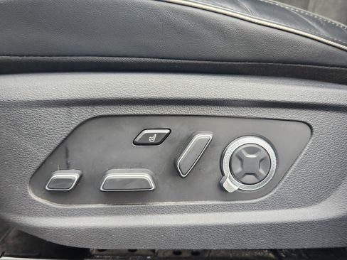 Used 2024 Hyundai Palisade Calligraphy image 10