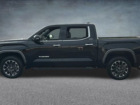 Used 2025 Toyota Tundra Limited AWD/4WD image 3