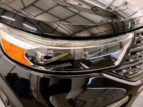Used 2021 Ford Explorer XLT w/ Equipment Group 202A AWD/4WD image 27