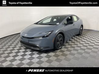 Used 2024 Toyota Prius LE video 1