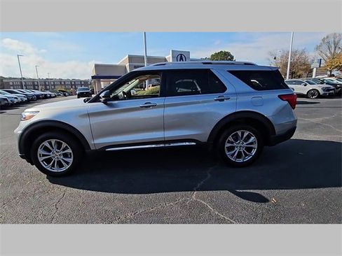 Used 2021 Ford Explorer Limited w/ Equipment Group 301A image 29