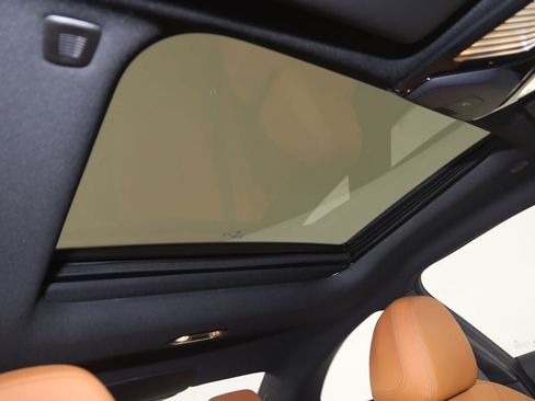 Used 2024 BMW 230i xDrive Coupe w/ Convenience Package AWD/4WD image 11