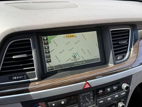 Used 2015 Hyundai Genesis 3.8 w/ Option Group 03 image 8