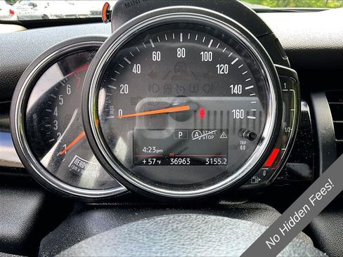 Used 2019 MINI Cooper 2-Door Hardtop w/ Signature Upholstery Package FWD image 17
